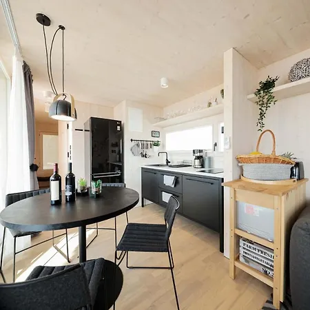 Buqez Eco - Beach 47 - Seaview Drage