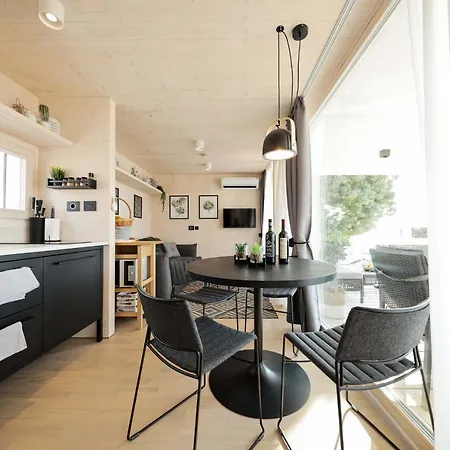 Buqez Eco - Beach 47 - Seaview * Drage