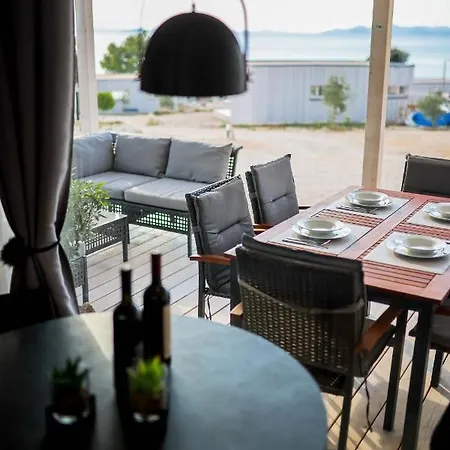 Buqez Eco - Beach 47 - Seaview * Drage